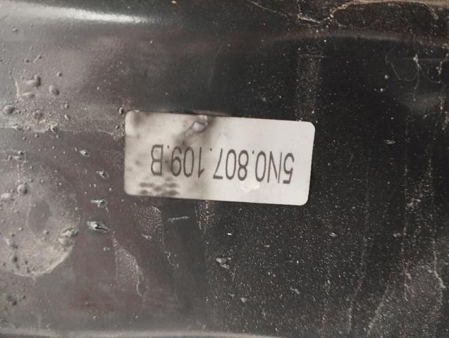 Refuerzo paragolpes delantero 5N0807109B VAG
