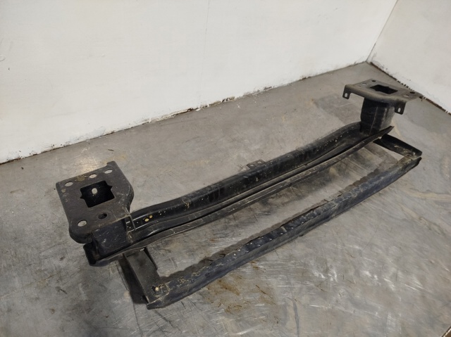 5N0807109F Refuerzo parachoque delantero  en stock Castellón