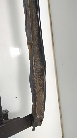 VAG 5N0807109F Refuerzo parachoque delantero  comprar en Albacete