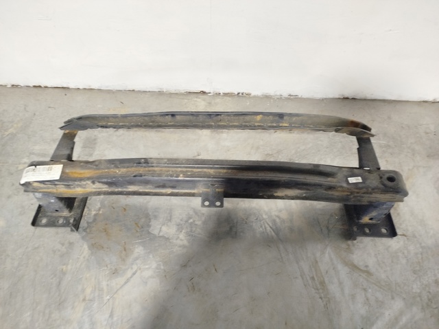 Refuerzo paragolpes delantero 5N0807109F VAG