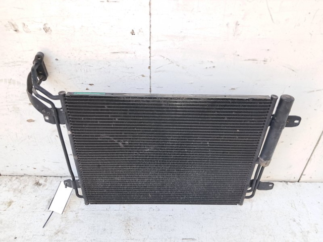 VAG 5N0820411E Condensador aire acondicionado  en stock Valencia