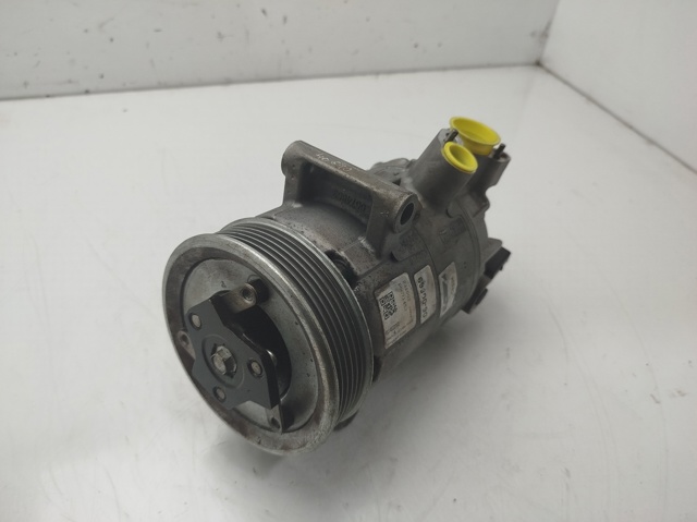 VAG 5N0820803F Compresor de aire acondicionado  comprar en Ponferrada