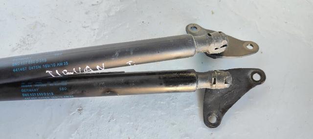 5N0827550D VAG Amortiguador de la tapa del maletero  comprar en Jaén
