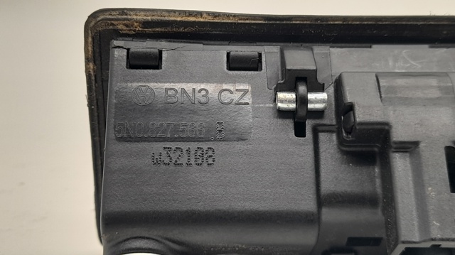 5N0827566 Tirador de puerta de maletero exterior  en stock Granada