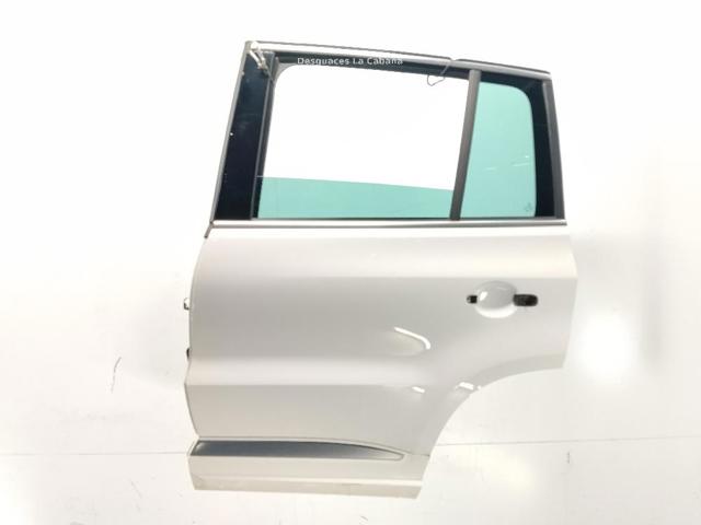 5N0833055A VAG Puerta trasera izquierda  en stock Huelva