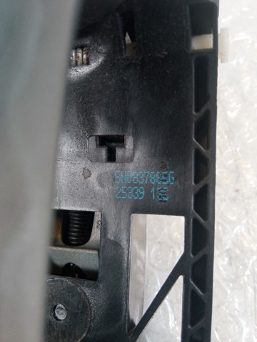 5N0837885G Soporte de manija exterior de puerta delantera izquierda comprar Almería