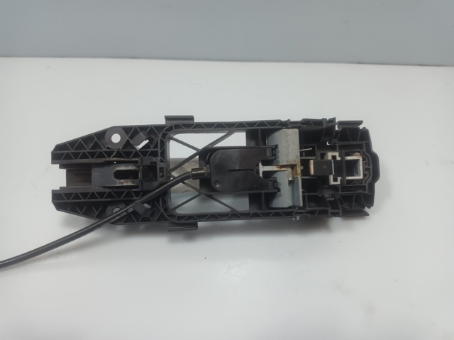 VAG 5N0837885G Soporte de manija exterior de puerta delantera izquierda  en stock Valencia