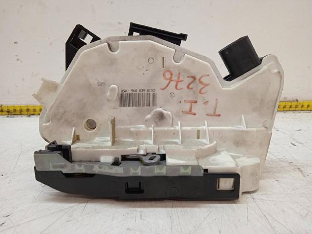 VAG 5N0839015D Cerradura de puerta trasera izquierda  en stock Salamanca