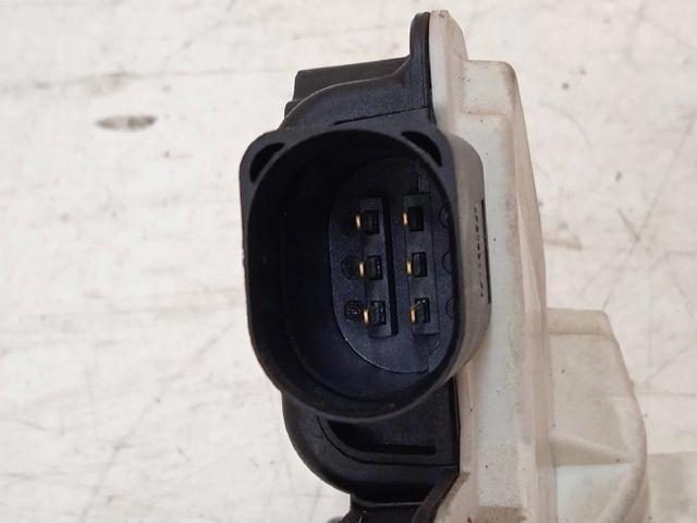 VAG 5N0839015D Cerradura de puerta trasera izquierda  disponible Valladolid