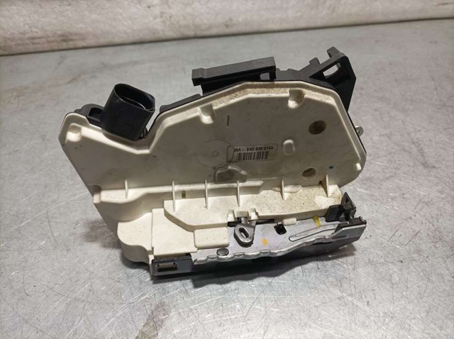 VAG 5N0839016A Cerradura de la puerta trasera derecha  disponible Lugo