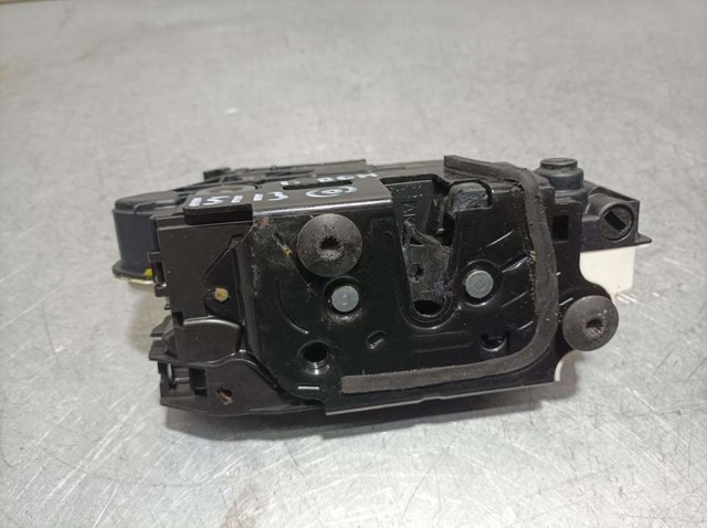 5N0839016A Cerradura de la puerta trasera derecha  en stock Sabadell