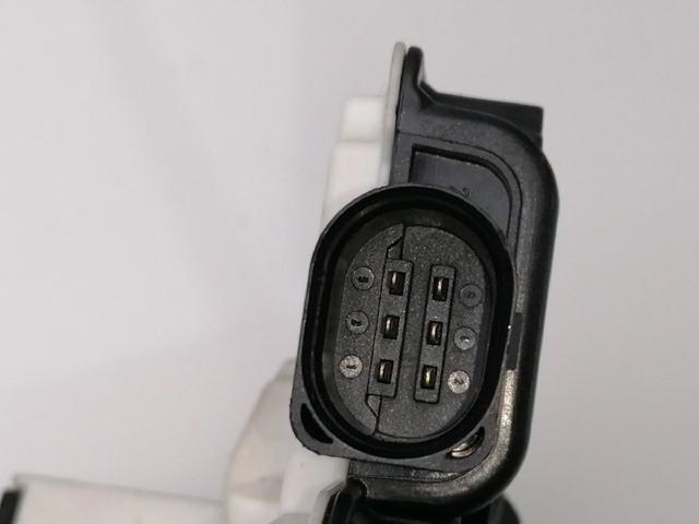 5N0839016A Cerradura de la puerta trasera derecha  en stock Castellón