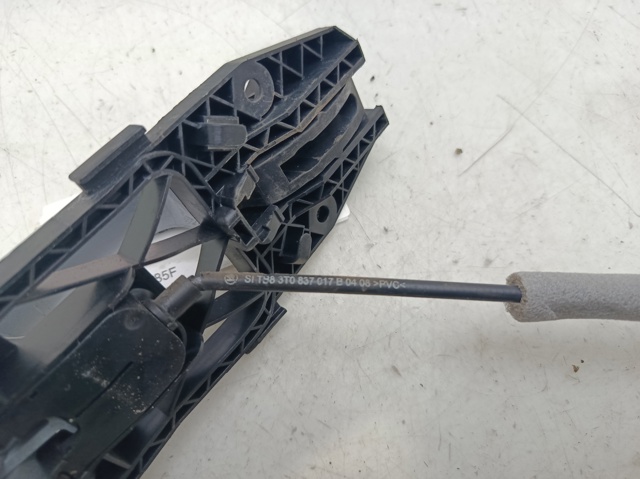 5N0839885F Soporte de manija exterior de puerta delantera derecha  comprar en Pontevedra