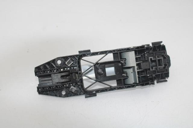 VAG 5N0839885F Soporte de manija exterior de puerta delantera derecha comprar Tarragona