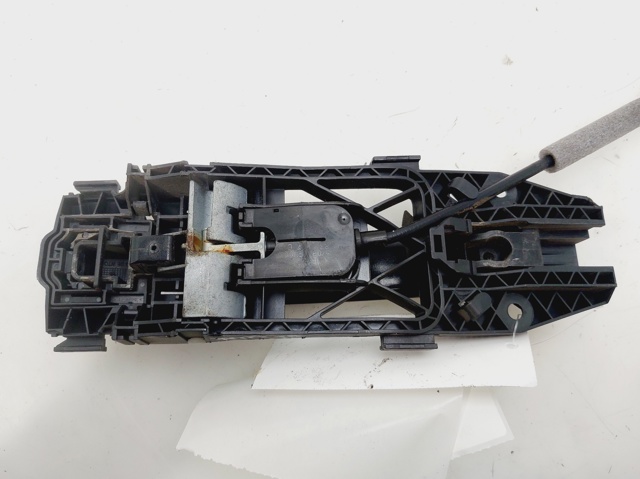 5N0839885F VAG Soporte de manija exterior de puerta delantera derecha  en stock Córdoba
