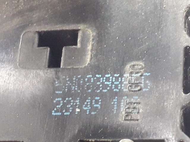5N0839885G Soporte de manija exterior de puerta delantera derecha  en stock Granada