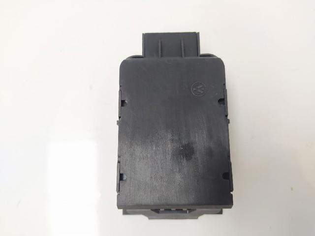VAG 5N0927225 Interruptor del freno de estacionamiento electromecánico  en stock Terrassa