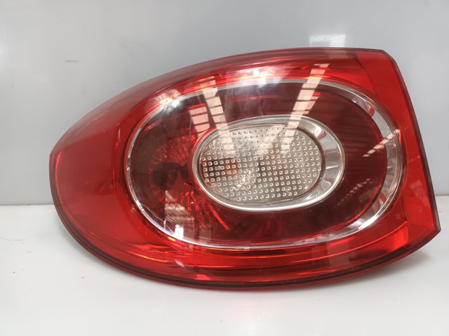 5N0945095H Piloto trasero exterior izquierdo  en stock Castellón