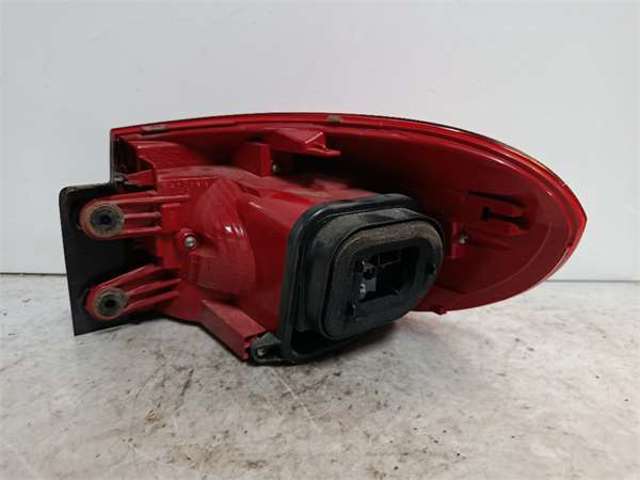 VAG 5N0945095Q Piloto trasero exterior izquierdo  disponible Lugo