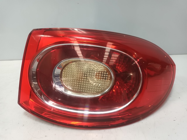 5N0945096H VAG Piloto trasero exterior derecho comprar Alcalá