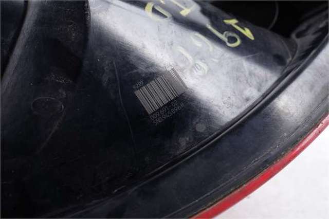 5N0945096H Piloto trasero exterior derecho  disponible Utrera