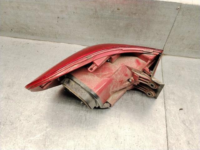 5N0945096Q Piloto trasero exterior derecho  en stock Sabadell
