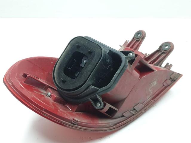 5N0945096Q Piloto trasero exterior derecho  en stock Granada