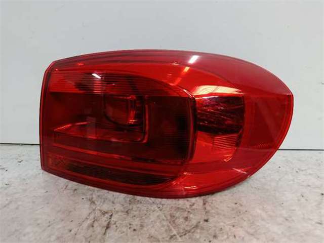 5N0945096Q VAG Piloto trasero exterior derecho  comprar en Oviedo