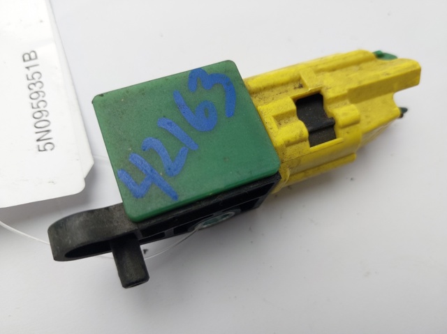 VAG 5N0959351B Sensor de airbag delantero  en stock Salamanca