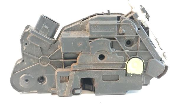5N1837015C Cerradura de puerta delantera izquierda  disponible Utrera
