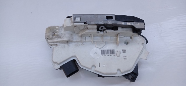 VAG 5N1837015M Cerradura de puerta delantera izquierda  disponible Valladolid