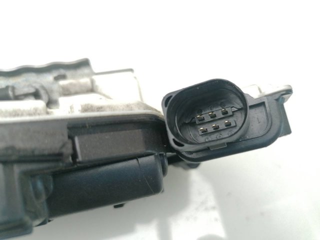 5N1837016N Cerradura de puerta delantera derecha comprar Sevilla