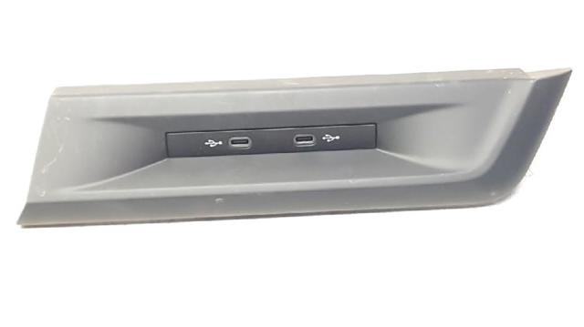 VAG 5NA035736 Concentrador USB  disponible Lugo