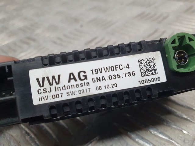 5NA035736 VAG Concentrador USB  disponible Vigo