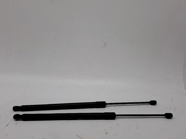 5NA827550B Amortiguador de la tapa del maletero  disponible Utrera
