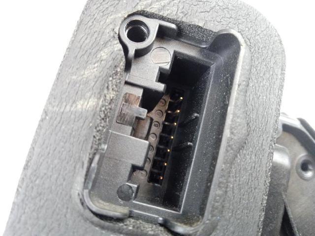 VAG 5NA839016C Cerradura de la puerta trasera derecha  en stock Terrassa