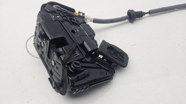 5NA839016C Cerradura de la puerta trasera derecha comprar Sevilla