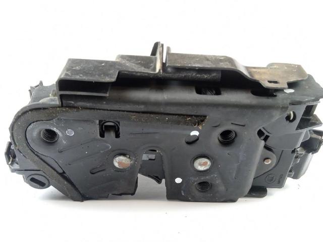 5NA839016C Cerradura de la puerta trasera derecha  disponible Utrera