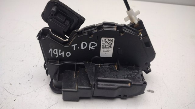 5NA839016E VAG Cerradura de la puerta trasera derecha  en stock Córdoba