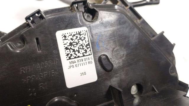 VAG 5NA839016E Cerradura de la puerta trasera derecha  disponible España