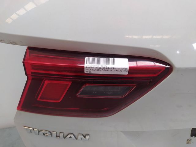 Piloto trasero interior izquierdo 5NA945093F VAG