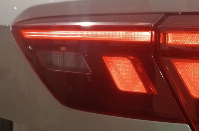 5NA945094F VAG Piloto trasero interior derecho  disponible Vigo