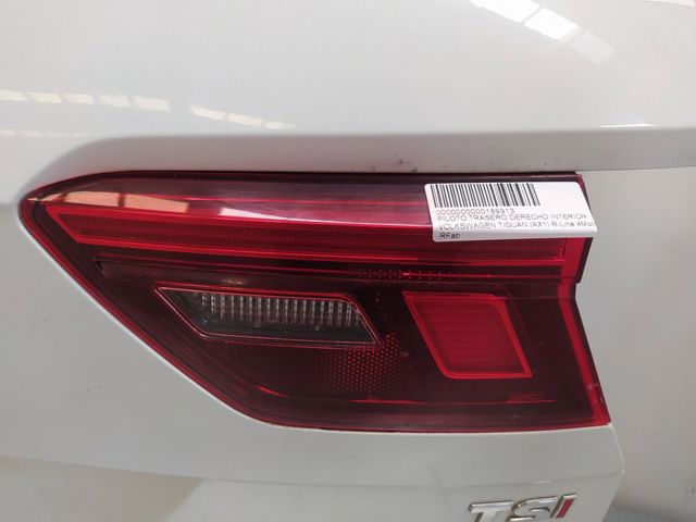 5NA945094F VAG Piloto trasero interior derecho comprar Bilbao
