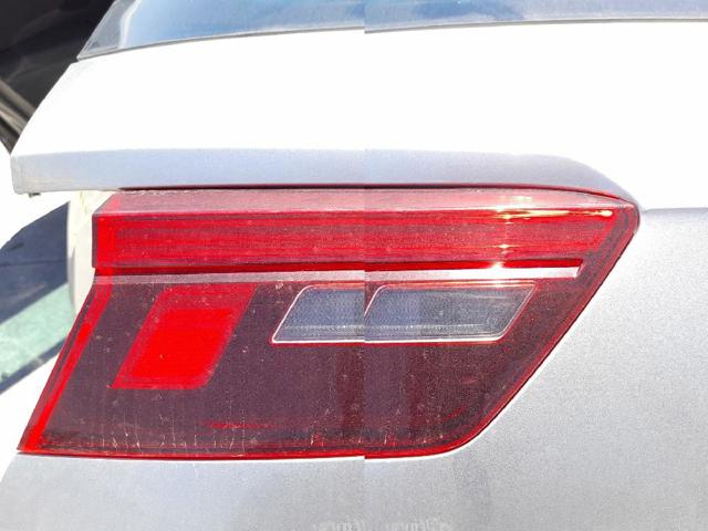 Piloto trasero exterior izquierdo 5NA945095C VAG