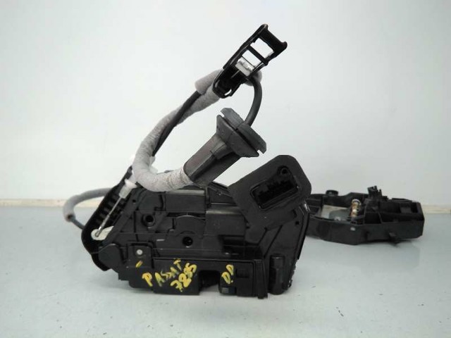 VAG 5NB837016C Cerradura de puerta delantera derecha  comprar en Ponferrada