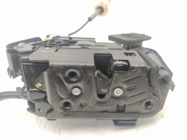VAG 5NB837016C Cerradura de puerta delantera derecha  disponible Valladolid