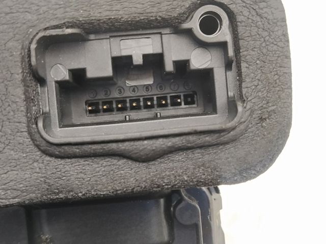 VAG 5NB837016C Cerradura de puerta delantera derecha comprar Pamplona