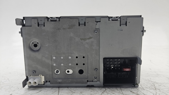 5P0035186B VAG Radio AM/FM  comprar en Lleida