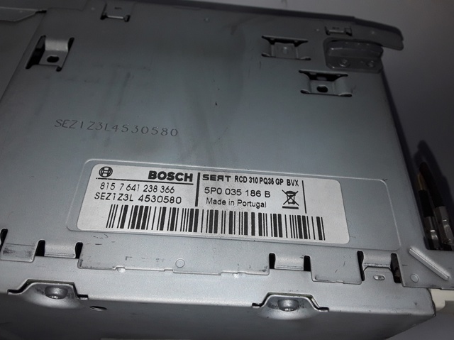 VAG 5P0035186B Radio  en stock Salamanca