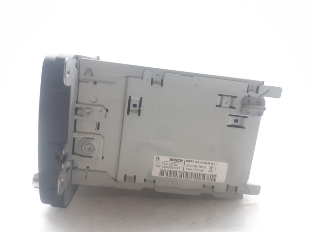 5P0035186B VAG Radio AM/FM  comprar en Lleida